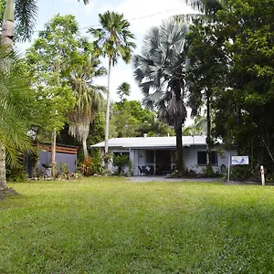 Holiday home Egrets Rest, Daintree